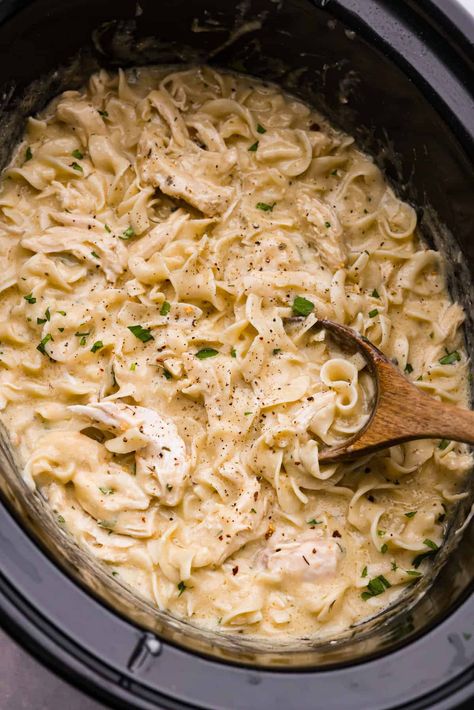 Chicken and Noodles Chicken Recipes Slow Cooker, Salisbury Steak Crockpot, Creamy Chicken And Noodles, Crockpot Chicken And Noodles, Chicken And Noodles, Italian Seasonings, Slow Cooker Creamy Chicken, Recipes Slow Cooker, Chicken Tonight