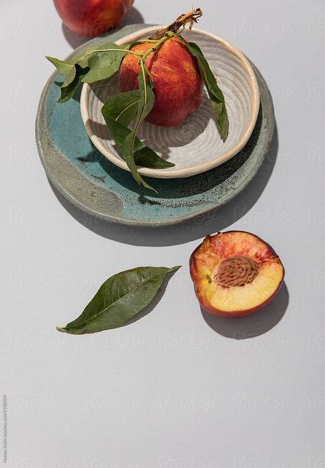 Peaches Still Life, Peach Still Life, Still Life Pictures, Still Life Fruit, Neutral Background, Fruit Photography, Still Life Photos, Still Life Drawing, Still Life Art