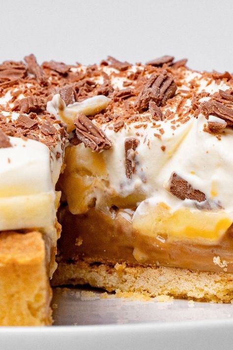 Condensed Milk Coffee Cake, Banoffee Recipe, Pie Restaurant, Banoffee Tart, Banoffee Cheesecake, Buttermilk Rusks, Banana Cake Mix, Banoffee Pie Recipe, Banana Cake Recipe Easy