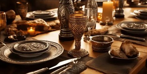 Viking Kitchen, Viking Food, Wooden Platters, Viking Dress, Viking Culture, Stale Bread, Multipurpose Tools, Viking Style, Ancient Civilizations