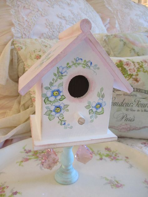 Shabby Chic Hand Painted Forget me knots birdhouse!! Hand Painted Roses, Absolutely Fabulous, Art Of Living, House Painting, Bird Houses, Bird House, Art Inspo, Shabby Chic, Art Reference