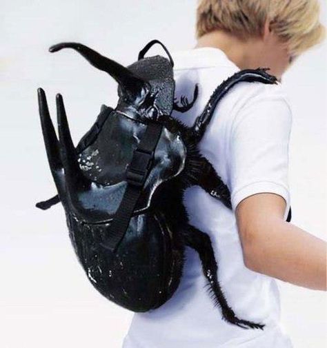 Rhino beetle backpack - I want to find a place to buy this!  lol Interesting Gifts, Donna Noble, Gift Suggestions, Interesting Design, Wibbly Wobbly Timey Wimey Stuff, Timey Wimey Stuff, Cool Backpacks, Mode Inspo, Designer Backpacks