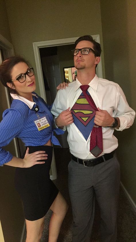 #halloween #superman #clarkkentandloislane #couplescostume Lois Lane Halloween Costume, Meme Costume, Iconic Halloween Costumes, Couples Halloween Costumes, Superman And Lois Lane, Best Couples Costumes, Superman Costumes, Halloween Costumes Ideas, Carnaval Costume