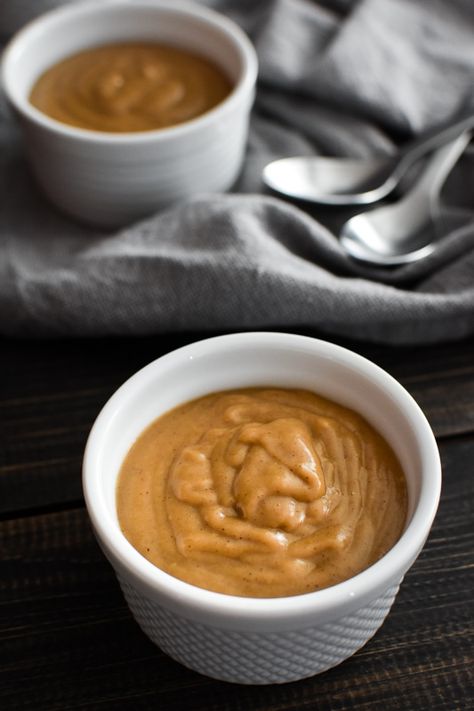 This 21 Day Fix Pumpkin Pudding tastes just like pumpkin pie but comes together in a flash. It's the perfect quick and easy fall dessert! Gluten free. #glutenfree #healthy #healthydessert #healthytreat #snack #healthysnack #dessert #kidfriendly #pumpkin #fall #fallfood #thanksgiving #21dayfix #2bmindset #portionfix 21 Day Fix Pumpkin Recipes, 21 Day Fix Dessert Recipes Easy, 21 Day Fix Desserts, Dessert Gluten Free, 21 Day Fix Snacks, 21 Day Fix Diet, 21 Day Fix Meal Plan, 2b Mindset, Pumpkin Pudding