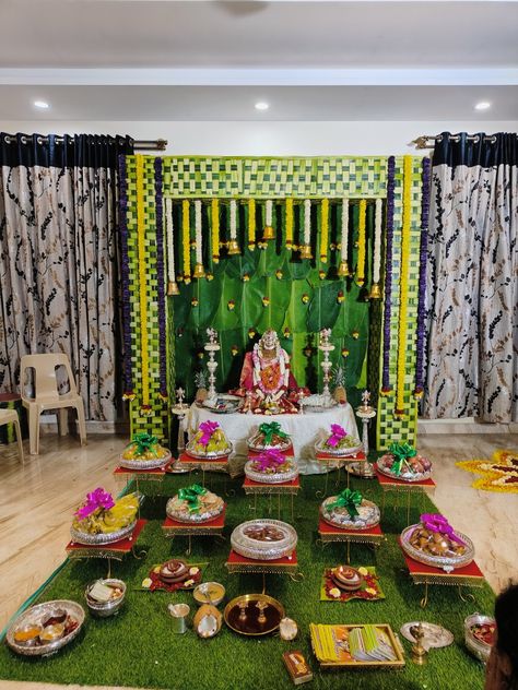 Mehandi Theme, Flower Wall Decor Diy, Chaturthi Decoration, Lakshmi Goddess, Varalakshmi Pooja, Ganesh Chaturthi Decoration, Home Flower Decor, Pooja Decoration, Ganpati Decoration At Home