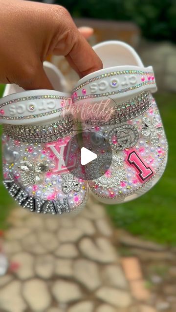 Ryan Kimberly on Instagram: "Thank you @ayonebby for trusting me with your daughters birthday shoes 💕✨ ••• Shop @perfectlyalignedcreationsllc ✨ ••• Exact pricing and how to order can be found on the website. LINK IN MY BIO.  ••• Currently shipping within the U.S only.  ••• #blingcrocs #crocsgang #customcrocs #personalizedshoes #crocskids #crocs #blingbling #birthdayshoes #diy #trusttheprocess #blingedout" Bedazzled Crocs Shoes Diy, Birthday Shoes, Daughters Birthday, Personalized Shoes, Rhinestone Shoes, Diy Shoes, Daughter Birthday, Shoes Shop, Crocs Shoes