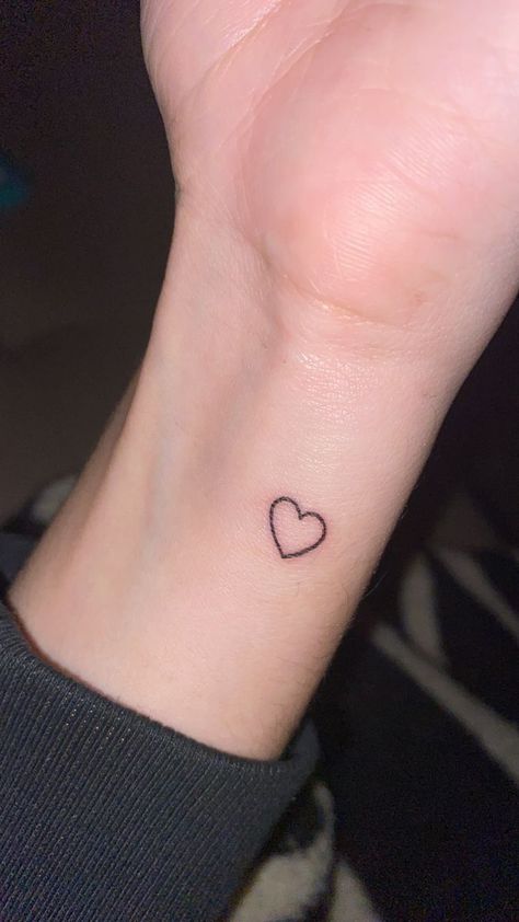 Mini Tats Wrist, Ace Blackwell, Hearts On Wrist Tattoo, Wrist Tattoos Heart, Small Heart Tattoo On Hand, 3 Hearts Tattoo On Wrist, Heart On Wrist Tattoo, Mini Tattoos Heart, Infinity Wrist Tattoo