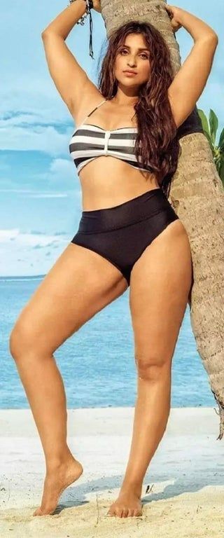 भारतीय दुल्हन संबंधी, Parneeti Chopra, Parineeti Chopra, Indian Bollywood, Bollywood Girls, Indian Actress Hot Pics, Bollywood Celebrities, Swim Suit, Bollywood Actress