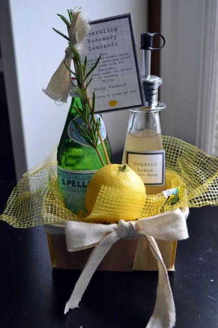 Summer Hostess Gift, Inexpensive Hostess Gifts, Rosemary Lemonade, Hostess Gifts Summer, Easy Hostess Gifts, Movie Night Gift Basket, Shower Hostess Gifts, Unique Hostess Gifts, Boyfriend Gift Basket