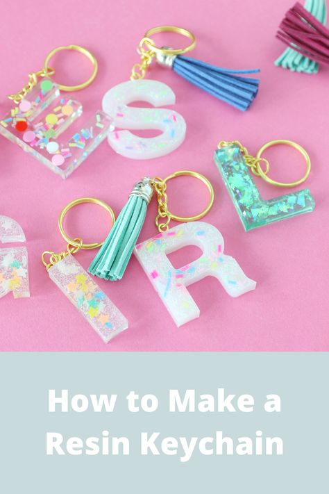 Create these EASY yet adorable resin keychains with Color Pour resin! How To Make Keychains, Diy Resin Keychain, Resin Arts, Resin Letters, How To Make Resin, Resin Making, Craft Resin, Keychain Ideas, Adult Jewelry