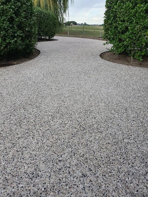 Grey Aggregate Driveway, Pebble Driveway, Cement Driveway, Concrete Pathway, Pavement Design, Granite Paving, Driveway Paving, House Fence Design, Side Yard Landscaping