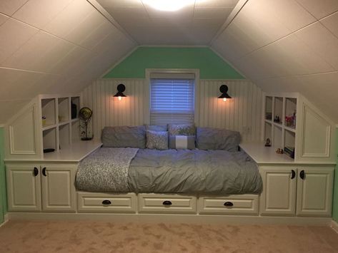 Upstair Rooms Idea, Beds In Attic Sloped Ceiling, Bedroom Attic Ideas Angled Ceilings, Odd Shape Bedroom Ideas, Built In Bed For Adults Queen Size, Slanted Room Ideas Angled Ceilings, Attic Spare Bedroom, Over Garage Bedroom Ideas, Loft Bonus Room Ideas Slanted Ceiling