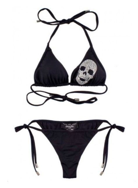 Black Bikinis For Women, Goth Swimwear, Skull Clothes, Black Bikinis, Vacation Wardrobe, Skull Clothing, A Skull, Cute Swimsuits, Grunge Style