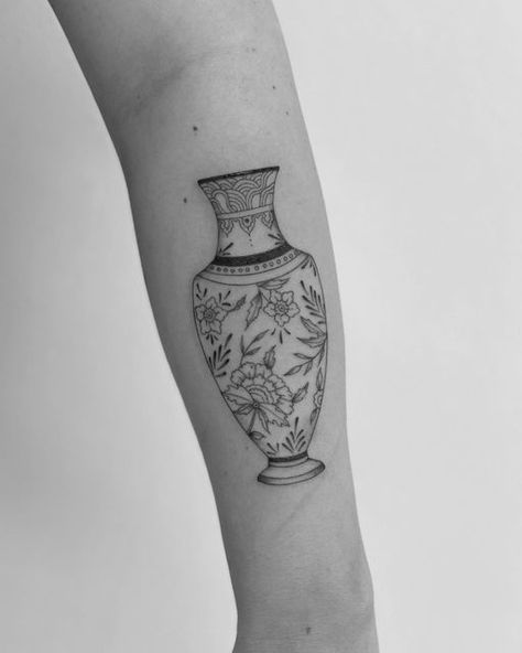 Vase With Tulips Tattoo, Piece Work Tattoos, Ceramic Tattoo Design, Japanese Flower Vase Tattoo, Water Vase Tattoo, Vase Design Tattoo, Vase Tattoo Design Simple, Ornate Vase Tattoo, Ceramic Vase Tattoo