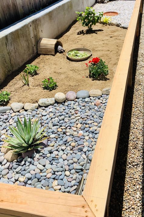 Desert Tortoise Habitat Indoor, Diy Outdoor Tortoise Enclosure, Tortoise Garden Enclosure, Outside Tortoise Habitat Ideas, Greek Tortoise Enclosure, Small Tortoise Enclosure, Desert Tortoise Enclosure, Tortoise Enclosure Outdoor Diy, Tortoise Outdoor Enclosure Ideas