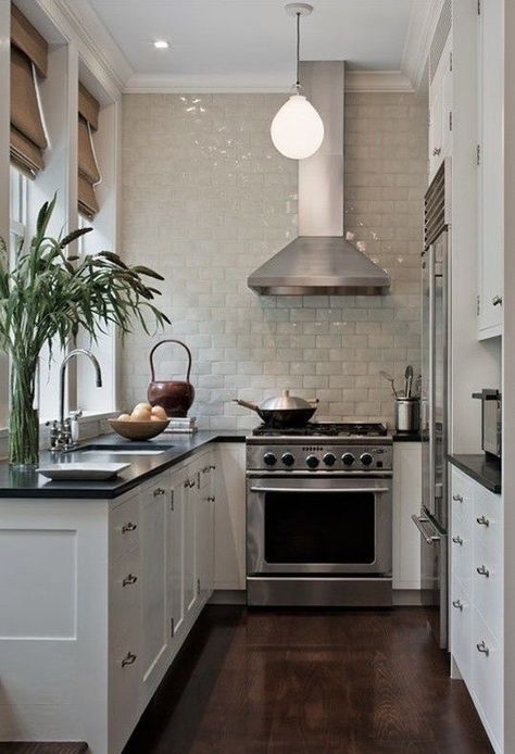 Kitchen Narrow, Kitchen Tiny, Small Kitchen Decoration, Model Dapur, Kitchen Ikea, Narrow Kitchen, Kabinet Dapur, Kitchen Black, U Shaped Kitchen