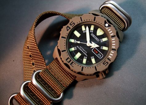 seiko monster military style Seiko Monster, Military Style Watches, Tactical Watch, Seiko Diver, Seiko Mod, Nato Strap, Military Watches, Seiko Watches, Stylish Watches