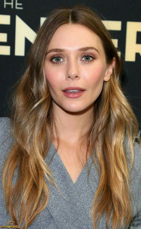 Elizabeth Hayes [Walden] : 19/2/1989 (Elizabeth Olsen) Green Eyes, Blonde Hair 168 Olsen Hair, Elizebeth Olsen, Olsen Sister, Elizabeth Olsen Scarlet Witch, Jordyn Jones, Amanda Seyfried, Elizabeth Olsen, Long Bob, Hair Envy