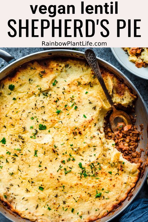 Mashed Potatoes And Cauliflower, Lentil Shepards Pie, Vegan Shepherds Pie, Fluffy Mashed Potatoes, Vegan Lentil, Shepherds Pie Recipe, Desserts Vegan, Vegan Main Dishes, Shepherd's Pie