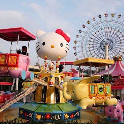 Sanrio land-- Complete with hello kitty rides ! Hello Kitty Restaurant, Kawaii Travel, Hello Kitty Theme, Kitty Theme, Restaurant Themes, Fun Park, Hello Kitty House, Hello Kitty Themes, Parc D'attraction