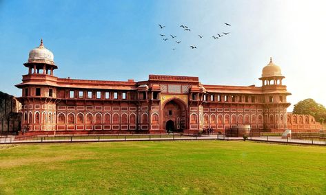 Birthday Wishes Songs, Social Project, Agra Fort, Mughal Architecture, Office Interior Design Modern, Famous Architecture, Red Fort, Travel India, Travel Pictures Poses