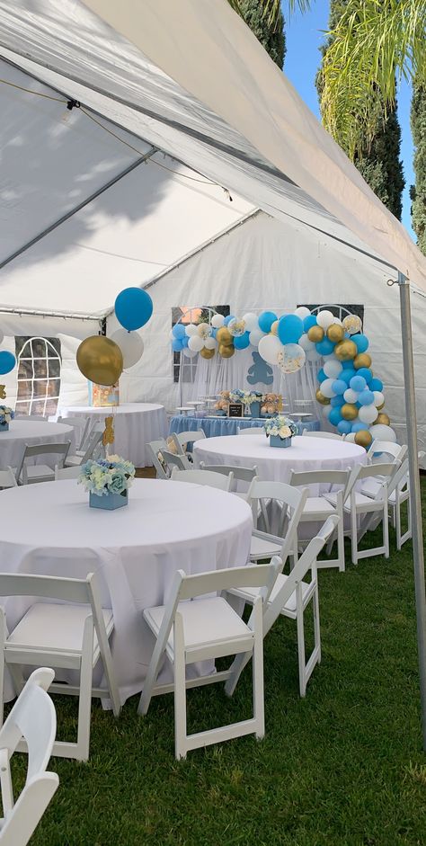 Diy Event Tent Outdoor Parties, Baby Shower Outside Decorations, Party Tents Backyard, Backyard Tent Party Ideas, Back Yard Baby Shower Decoration, Backyard Baby Shower Ideas Boys, Blue Outdoor Party Decor, Back Yard Baby Shower Diy, Small Backyard Party Ideas