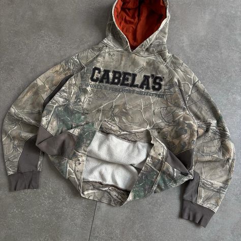 ❌VENDIDO❌ Best Color Combos, Real Tree Camouflage, Carhartt Detroit, Baggy Hoodie, Camouflage Hoodie, Womens Sweatshirts Hoods, Camo Hoodie, Real Tree, At Noon