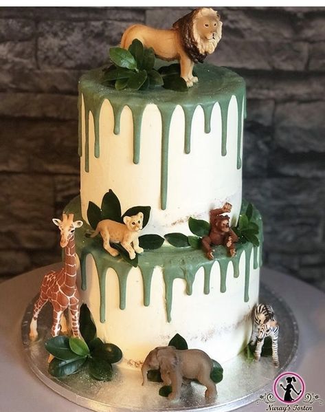 Zoo Animal 1st Birthday Cake, Safari Cakes Birthday, Zoo Birthday Party Cake, Jungle Bday Cake, Animal Jungle Cake, Safari Animal Birthday Cake, Easy Safari Cake, Zoo Theme Party Food, Fourever Wild Birthday Cake