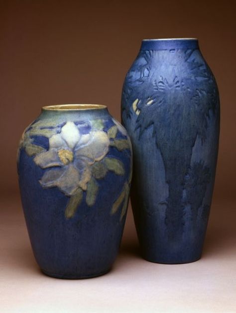 Pottery Homemade, Craft Pottery, Arts And Crafts Aesthetic, Newcomb Pottery, Crafts Aesthetic, Moorcroft Pottery, Red Pottery, Antique Vases, New Orleans Art