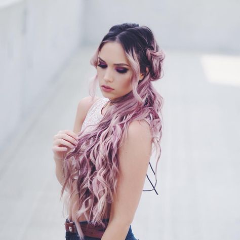 Kirsten Zellers (@kirstenzellers) Kirsten Zellers, Purple Ombre Hair, Pinterest Hair, Hair Model, Pretty Hair Color, Color Your Hair, Hair Color And Cut, Hair Crush, Purple Ombre