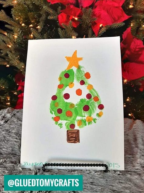 Kisses Christmas Tree, Christmas Tree Footprints, Handprint Christmas Cards, Baby Christmas Card, Baby Christmas Crafts, Christmas Mistletoe, Handprint Christmas, Baby Art Projects, Print Christmas Card