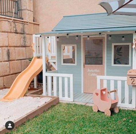 Kids playhouse outdoor interior-kids outdoor activity Cubby House Ideas, Kids Cubby Houses, Kids Cubbies, Wooden Cubby, Play Area Backyard, Backyard Playhouse, Wendy House, Cubby House, Play Outside