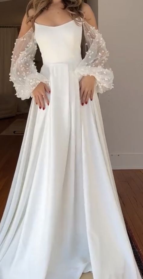 Long White Formal Dress Classy, Pretty White Dresses Long, Hoco Dresses Flowy Long, Debutant Dresses White, Confirmation Dresses Long, 18th Birthday Dress Long, Long White Dress Formal, White Dress Classy Elegant Long, White Graduation Dress Long