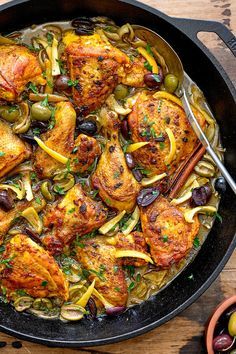 Autumn Dinner Party Recipes, Preserved Lemons Recipes, The Original Dish, Braised Chicken Thighs, Crispy Chicken Thighs, Chicken Tagine, Tagine Recipes, Chicken With Olives, Fall Recipe