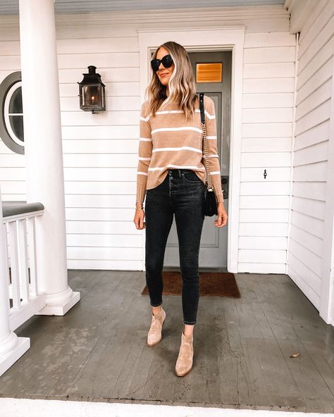 Fall Outfits Sweaters, Black Jeans Outfit Fall, Striped Top Outfit, Striped Sweater Black, Jcrew Fall, Striped Sweater Outfit, Black Sweater Outfit, Outfits With Striped Shirts, Winter Sweater Outfits