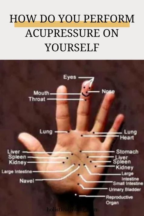 One good advantage of acupressure is that you can do it all by yourself. It can be applied to specific acupoints or utilised to cover an entire area like the foot or hand. Acupressure Points Chart, Acupuncture Points Chart, Healing Reflexology, Ear Reflexology, Pressure Point Therapy, Foot Reflexology Massage, Acupressure Therapy, Hand Reflexology, Health Chart