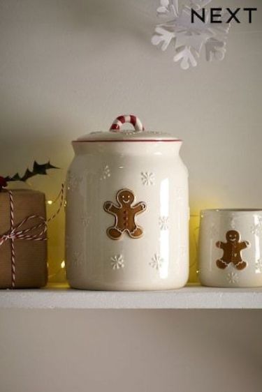 Christmas Cookie Jars, Christmas Dreaming, Keramik Design, Room Deco, Christmas Feeling, Christmas Inspo, Treat Jars, Christmas Mood, Christmas Aesthetic