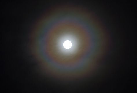 Moonbow Aesthetic, Moon Beauty, Moon Rainbow, Moon Girl, Sky Full Of Stars, Atmospheric Phenomenon, Grandma Core, Midsummer Nights Dream, Soap Bubbles