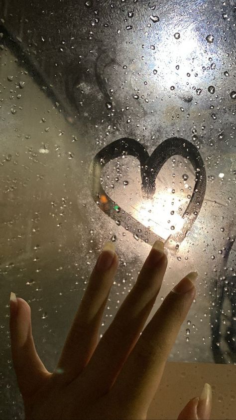 Rain Romance, Minimalist Wallpaper Phone, Rain Pictures, I Love Rain, Thinking About You, Widget Design, Tortured Soul, Love Rain, Heart Hands