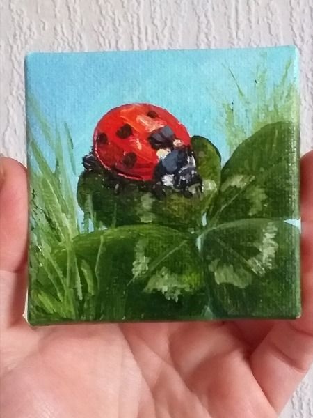 Ladybug on Four Leaf Clover, miniature painting. Good luck charm as Original Art on Canvas, tiny colorfull artwork.

100% Original hand painted tiny painting on mini easel. The texture can be seen in the close-up photos. One of a kind small artwork painted by Artist Svetlana Schneider. This is NOT a print. Painted from life. Ladybug Painting, Clover Painting, Shamrock Art, Mini Easel, Ladybug Art, Miniature Paintings, Small Artwork, Art N Craft, Luck Charm