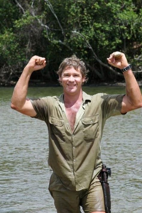 Irwin Family, Crocodile Hunter, Bindi Irwin, Steve Irwin, Australian Men, You Are The Greatest, Surf Board, Zoology, Celebrity Look