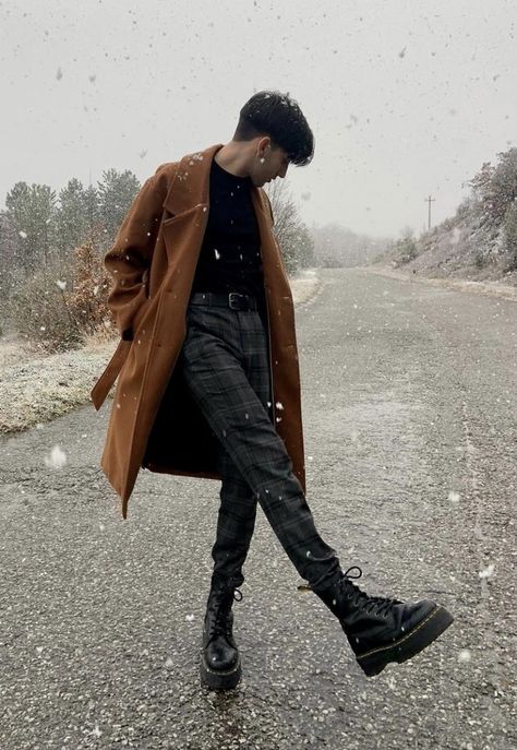 Layered Masc Outfits, Androgynous Amab Fashion, Nordic Outfit Men, Masc Winter Clothes, Winter Nonbinary Outfits, All Black Outfit Nonbinary, Transmasc Business Casual, Grunge Academia Outfits Men, Nonbinary Winter Outfits