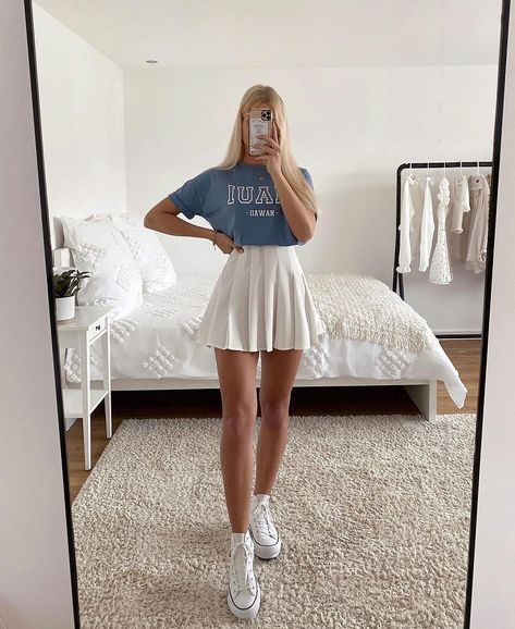 Skirt Casual Outfit Summer, Outfits With Short Skirts, White Skirt Summer Outfit, Outfits With White Skirt, Tennis Skirt Outfit Ideas, White Skirt Outfit Ideas, Tennis Skirt Outfit Summer, White Skirt Outfit Summer, Cute White Skirt