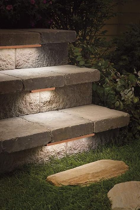 27 Outdoor Step Lighting Ideas That Will Amaze You Outdoor Stone Steps, Garden Lighting Design, Taman Air, Outdoor Lighting Design, Landscape Lighting Design, Outdoor Stair Lighting, Deck Steps, Garden Stairs, Outdoor Steps