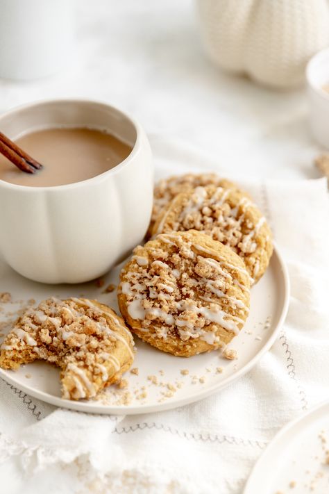 Pumpkin Coffee Cake Cookies Pumpkin Streusel Cookies, Pumpkin Coffee Cake Cookies, Streusel Cookies, Coffe Cake, Coffee Cake Cookies, Pumpkin Streusel, Soft Chewy Cookies, Pumpkin Coffee Cake, Buttercream Frosting Cake