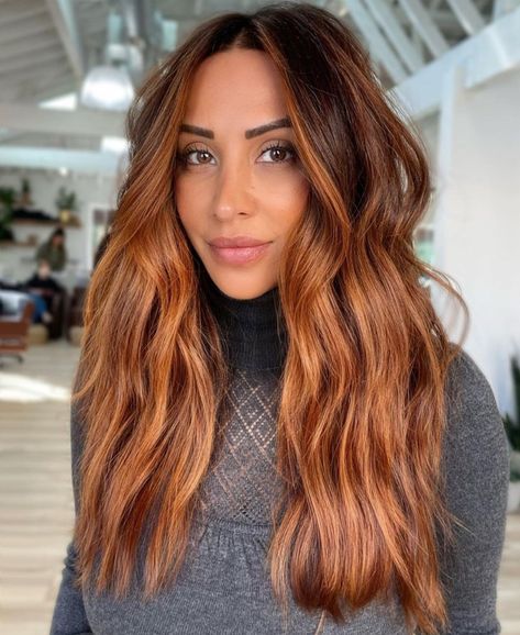 Brunette Hair with Ginger Balayage Brown To Copper Balayage, Balayage Copper Hair, Copper Hair Balayage, Red Hair Balayage, Spring Red Hair Color, Ginger Brown Hair, Light Copper Hair, Dark Ginger Hair, Ginger Hair Dyed