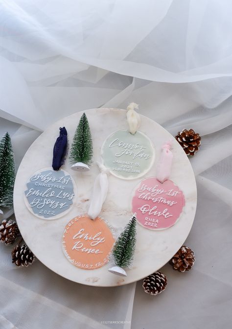 Babies First Christmas Ornaments Diy, Gender Reveal Ornament, Expecting Announcement, 1st Christmas Ornament, Baby's 1st Christmas Ornament, Baby Birth Stats, Baby First Christmas Ornament, Personalized Letters, Baby Ornaments