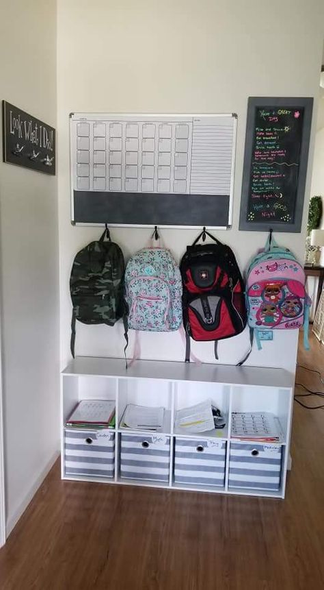 Ikea Boaxel Toy Storage, Diy House Storage Ideas, Mud Room Office Ideas, Kitchen Decor Ideas Apartment Color, Rental Home Organization Ideas, After School Organization Station, Diy Mud Room Ideas Small Spaces, Mug Room Ideas, Hallway Backpack Storage