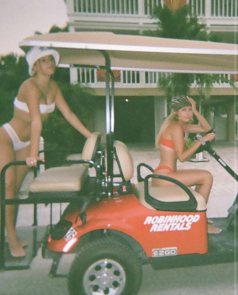 Cute Golf Cart Pictures, 17 Happy Birthday, Spring Picture Ideas, Country Club Aesthetic, Bsf Goals, Girls Beach Trip, Mountain Trip, Bestie Pics, Suit Styles