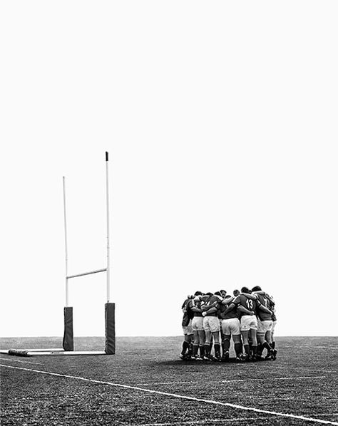 Rugby-110 Rugby Photoshoot Ideas, Rugby Aesthetic Wallpaper, Rugby Photoshoot, Rugby Motivation, Rugby Aesthetic, Rugby Illustration, Photo Rugby, Rugby Images, Rugby Photography